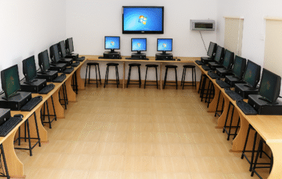 computer lab of sharada public school balrampur